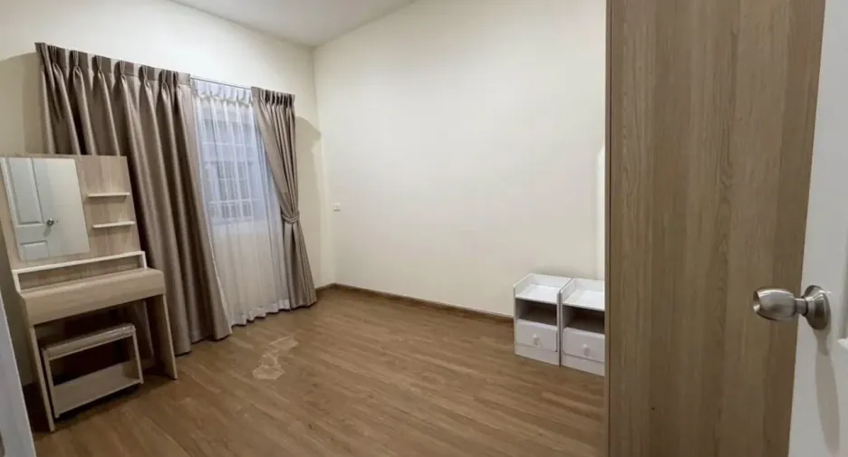Reihenhaus zur Miete mit 3 Zimmer in Mueang Chiang Mai, Chiang Mai