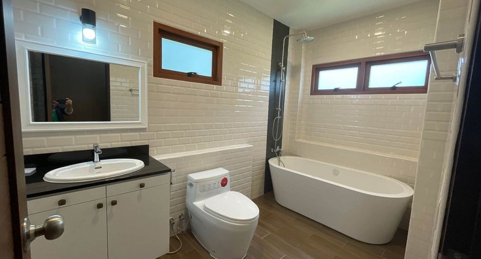 Casa en alquiler de 1 habitaciones en Mueang Phuket, Phuket