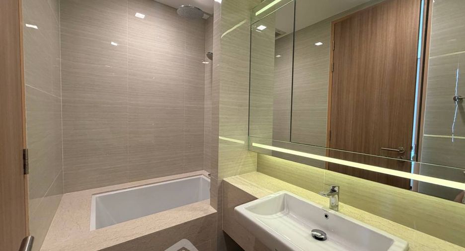 For rent 2 bedrooms condo in Watthana, Bangkok