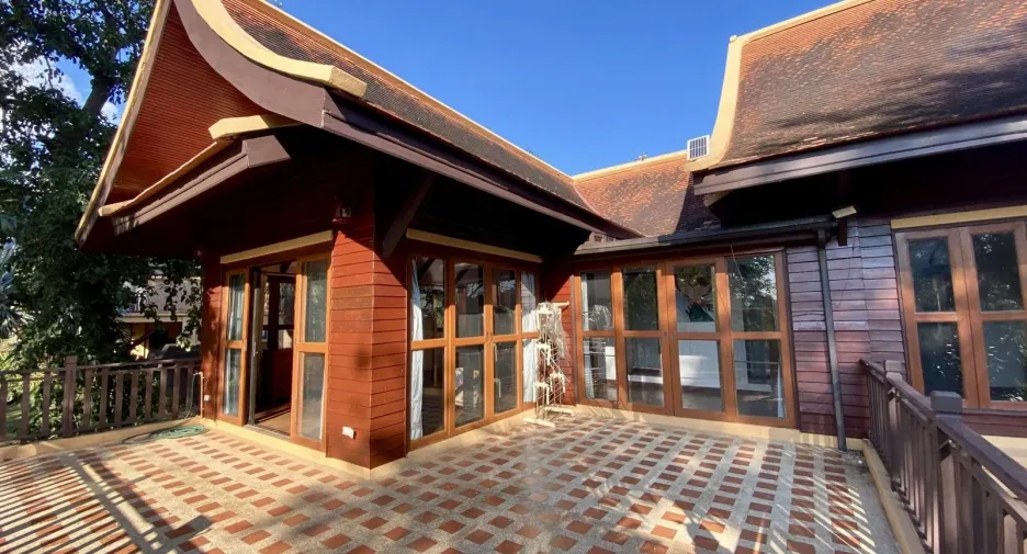 For sale and for rent 4 bedrooms villa in Mae Rim, Chiang Mai