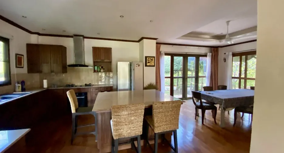For sale and for rent 4 bedrooms villa in Mae Rim, Chiang Mai