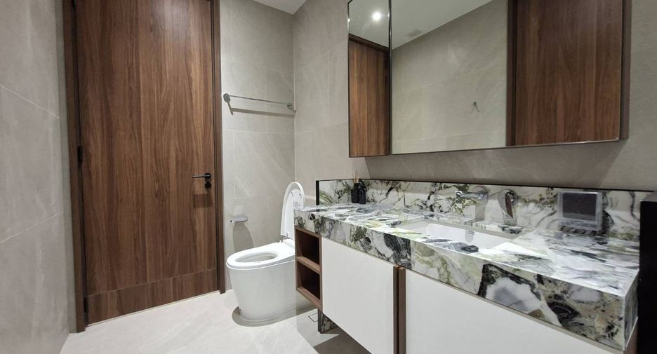 For rent 1 bed condo in Sathon, Bangkok