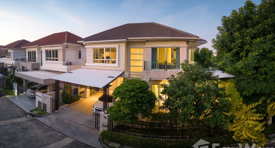 For sale 3 bedrooms house in Saphan Sung, Bangkok