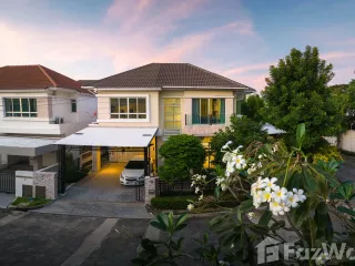 For sale 3 bedrooms house in Saphan Sung, Bangkok