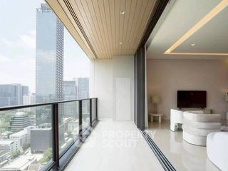 Condo en alquiler y en venta de 5 habitaciones en Pathum Wan, Bangkok