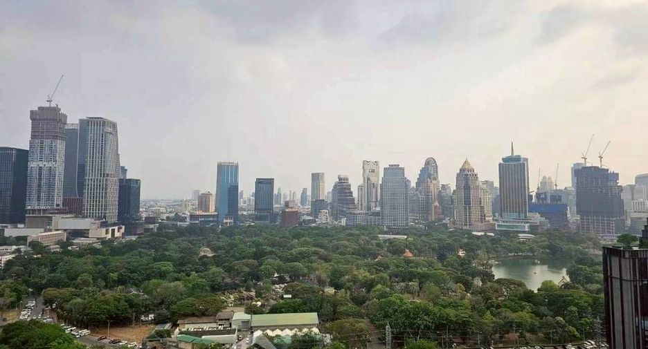 Condo en alquiler y en venta de 5 habitaciones en Pathum Wan, Bangkok