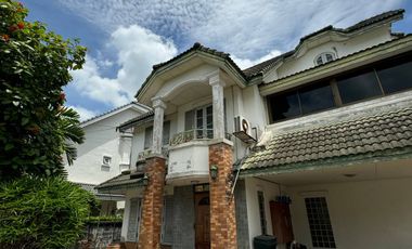 For sale 5 bedrooms house in Saphan Sung, Bangkok
