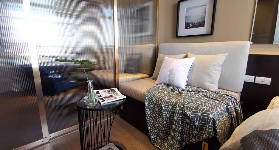 For sale 1 bed condo in Khlong Toei, Bangkok