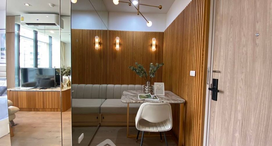 Condo en venta de 1 habitaciones en Khlong Toei, Bangkok