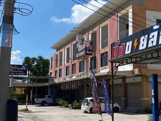 À vendre 3 chambres maison à Mueang Chon Buri, Chonburi