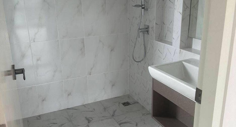 For sale 3 bedrooms townhouse in Prawet, Bangkok