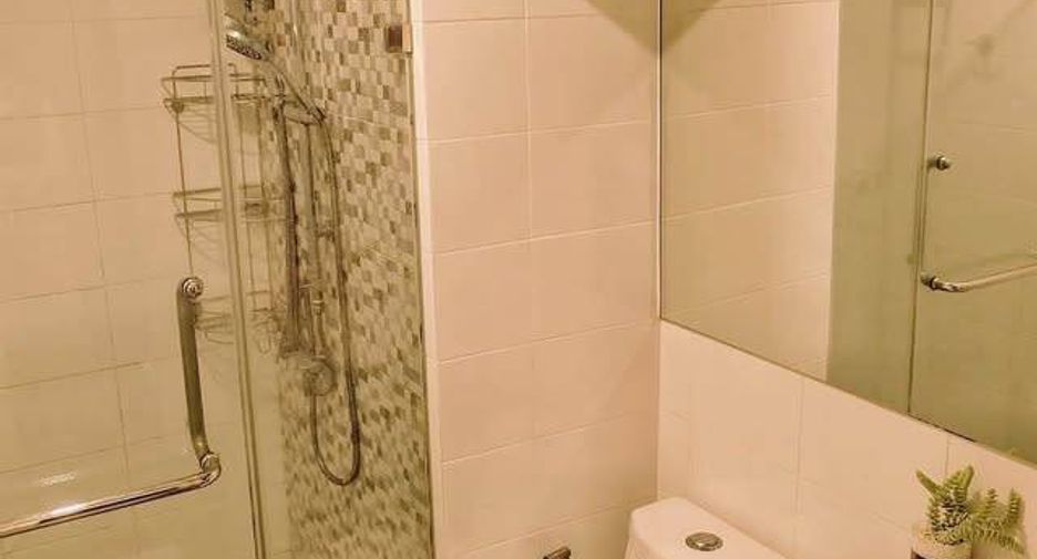 À vendre 2 chambres condo à Bang Na, Bangkok