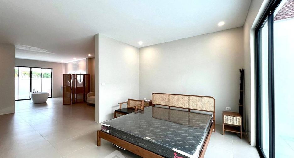 Casa en venta de 4 habitaciones en Bang Lamung, Chonburi