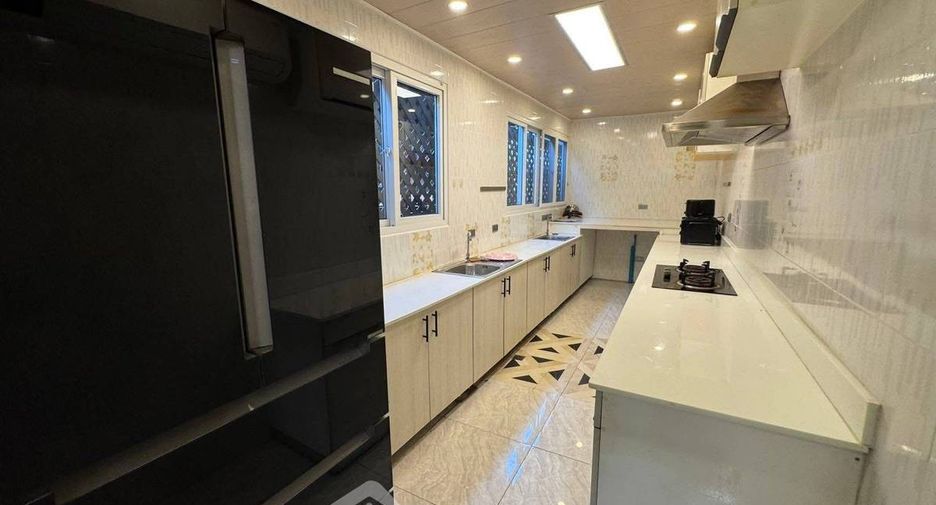 For sale 4 bedrooms villa in Bang Lamung, Chonburi