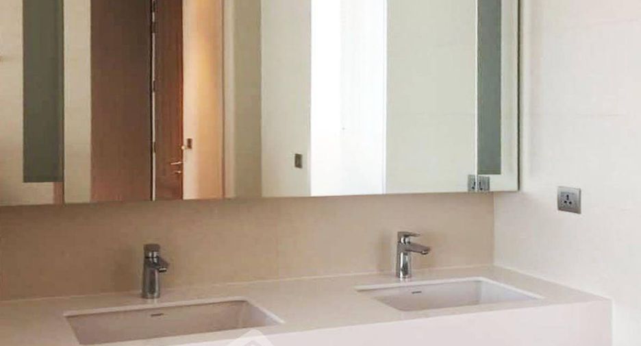 For rent and for sale 2 bedrooms condo in Watthana, Bangkok