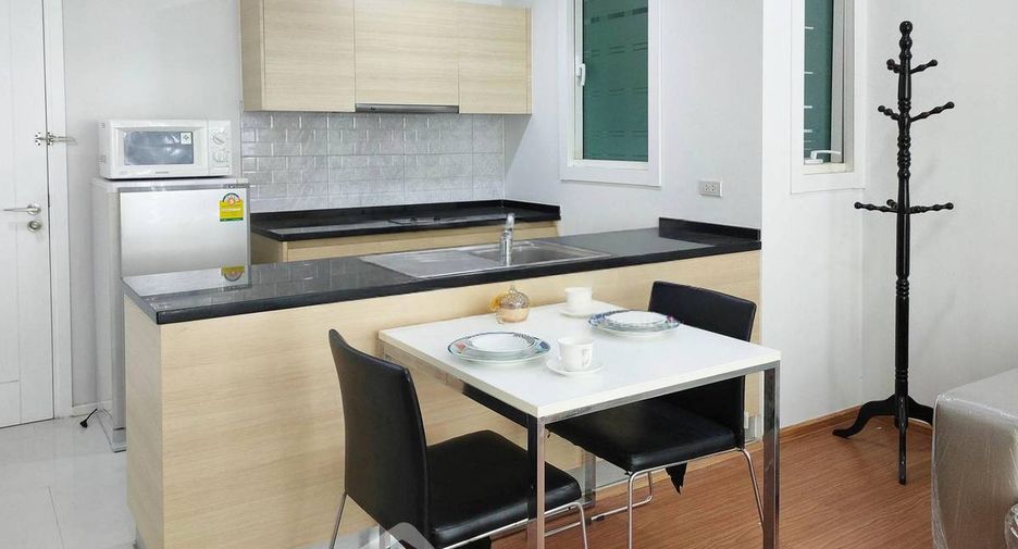 For rent and for sale 1 bed condo in Watthana, Bangkok