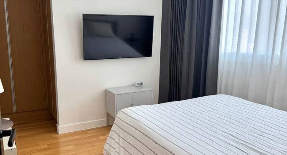 For rent and for sale 3 bedrooms condo in Khlong Toei, Bangkok