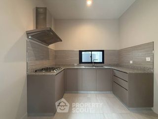 For sale 5 bedrooms house in Saphan Sung, Bangkok