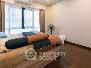 For sale 4 bedrooms house in Taling Chan, Bangkok