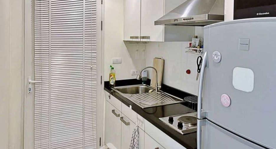 For sale 1 bed condo in Watthana, Bangkok