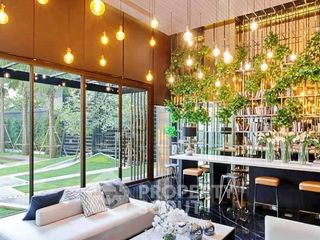 Продажа 1 кровать кондо в Пхра Кханонг, Бангкок
