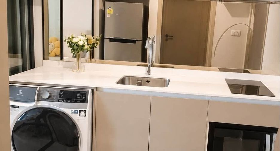 For rent スタジオ condo in Huai Khwang, Bangkok