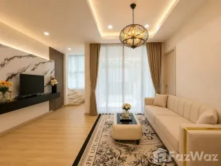 Casa adosada en venta y en alquiler de 4 habitaciones en Bang Lamung, Chonburi