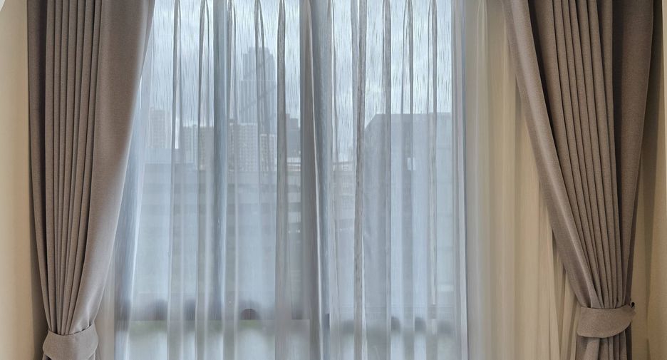 Condo en alquiler de 1 habitaciones en Huai Khwang, Bangkok