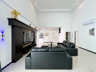 出租 和 出售 6 卧室 独立屋 在 Bang Lamung, Chon Buri