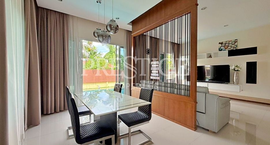 For rent 3 bedrooms house in Huay Yai, Pattaya