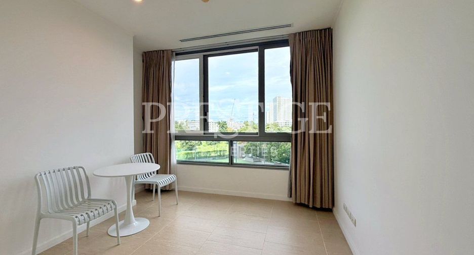 For rent 3 bedrooms condo in Bang Lamung, Chonburi