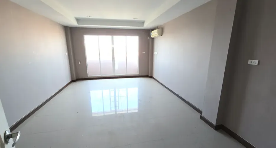 出租 4 卧室 办公室 在 Bang Phli, Samut Prakan