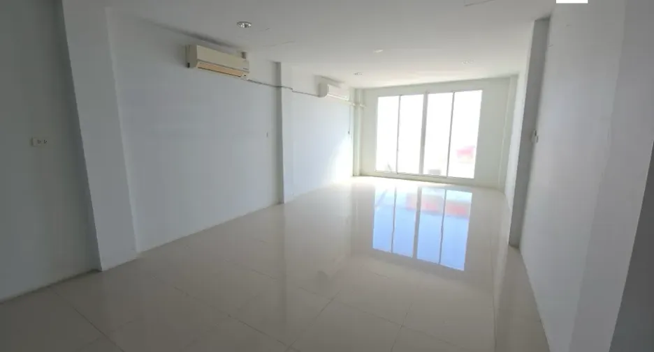 出租 4 卧室 办公室 在 Bang Phli, Samut Prakan