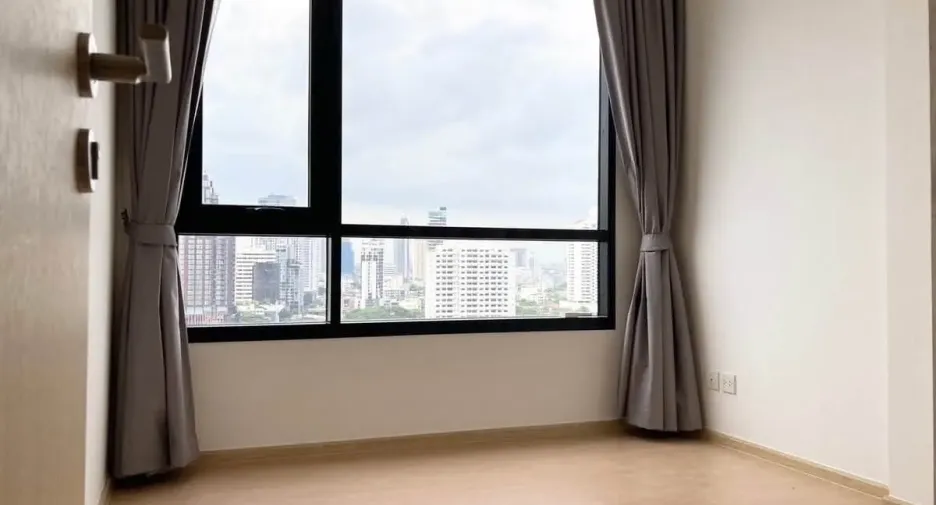 À louer 2 chambres condo à Watthana, Bangkok