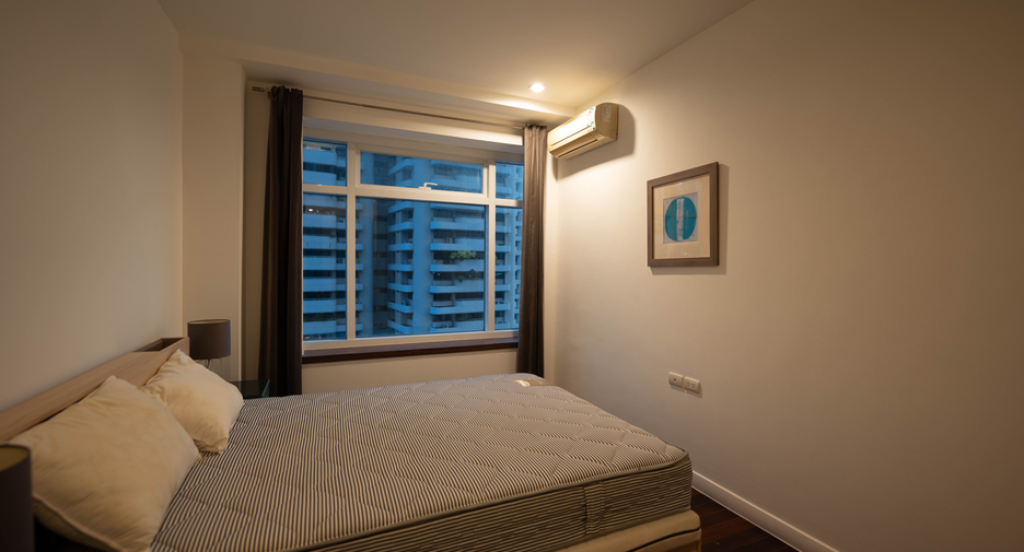 For sale and for rent 1 bed condo in Watthana, Bangkok