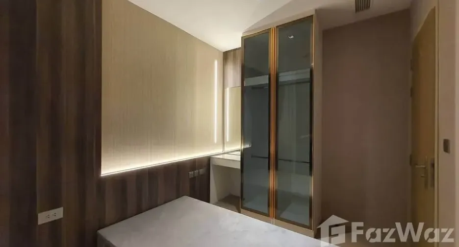 For rent 2 ベッドルーム condo in Bang Rak, Bangkok