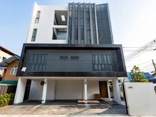 For sale 3 bedrooms house in Bueng Kum, Bangkok