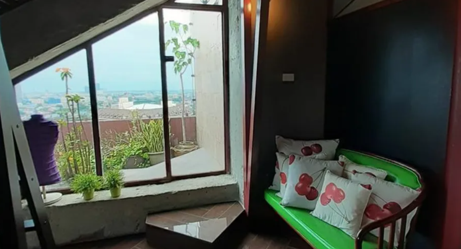 À vendre 2 chambres condo à Bang Na, Bangkok