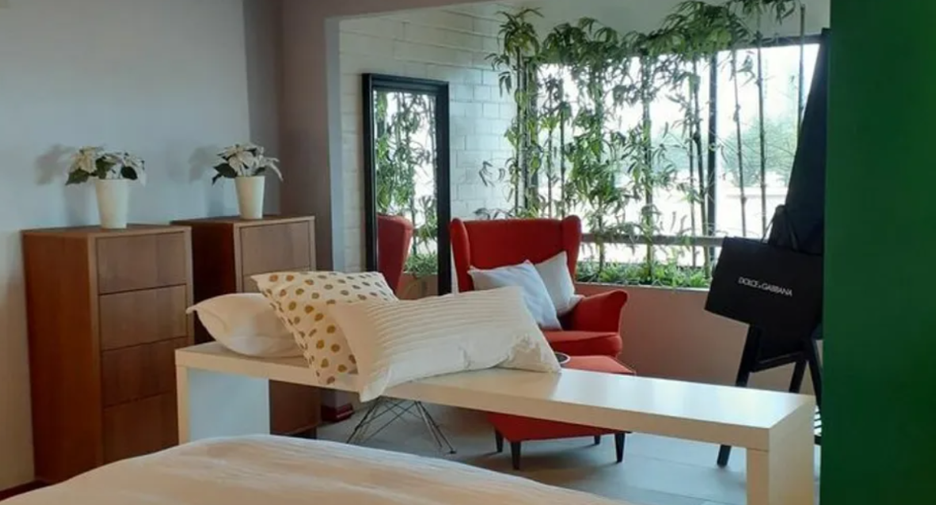 À vendre 2 chambres condo à Bang Na, Bangkok