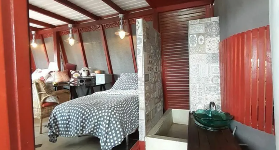 À vendre 2 chambres condo à Bang Na, Bangkok
