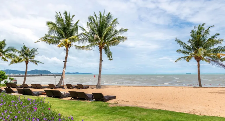 À vendre 2 chambres condo à Na Jomtien, Pattaya