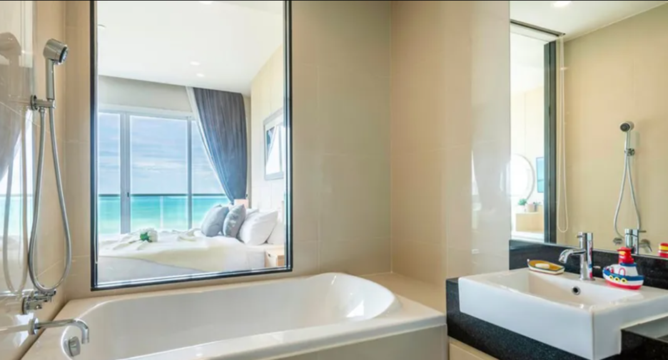 À vendre 2 chambres condo à Na Jomtien, Pattaya