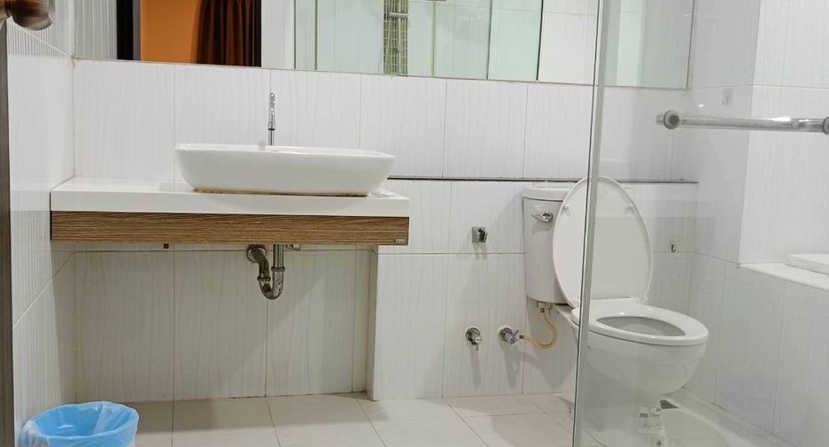 For rent 1 bed apartment in Khlong Toei, Bangkok
