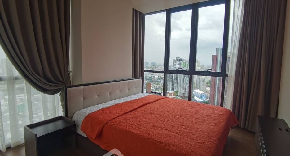 For rent 2 bedrooms condo in Khlong Toei, Bangkok