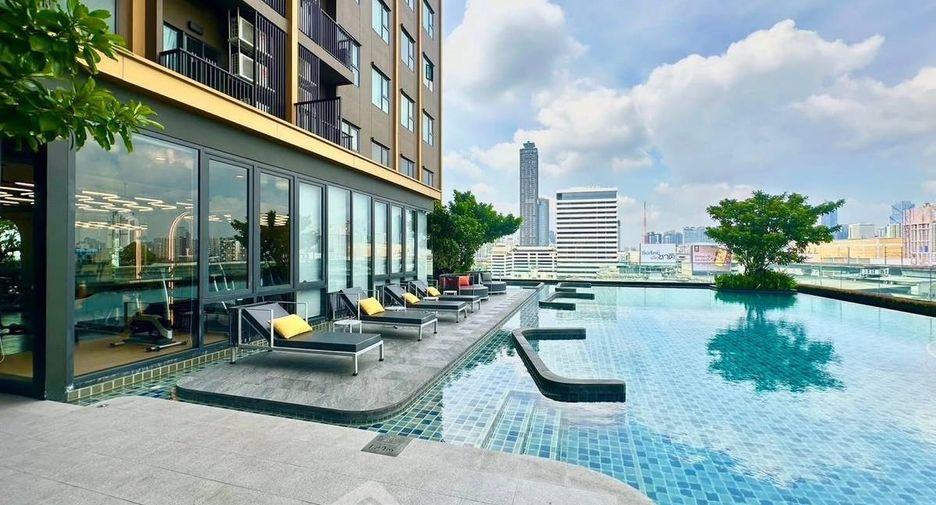 For rent 2 bedrooms condo in Watthana, Bangkok