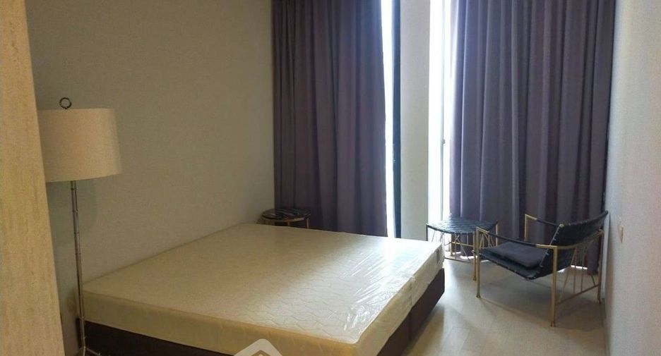 For rent 2 bedrooms condo in Pathum Wan, Bangkok