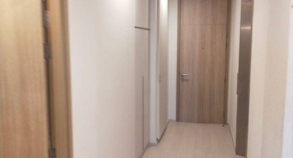 For rent 2 bedrooms condo in Pathum Wan, Bangkok