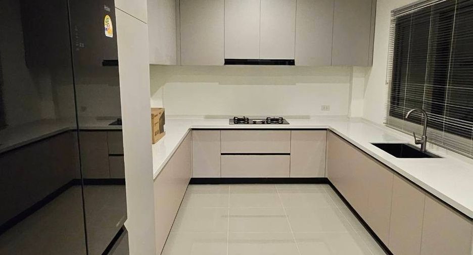 出租 4 卧室 独立屋 在 Bang Lamung, Chon Buri