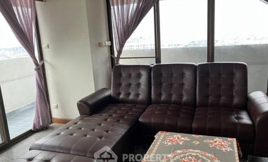 For rent 2 bedrooms condo in Yan Nawa, Bangkok
