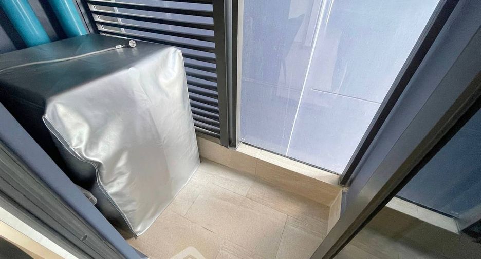 À louer 1 chambre condo à Huai Khwang, Bangkok